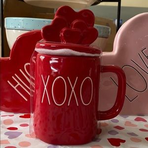 Rae Dunn Red☕️XOXO♥️with hearts top❤️Valentine’s💕